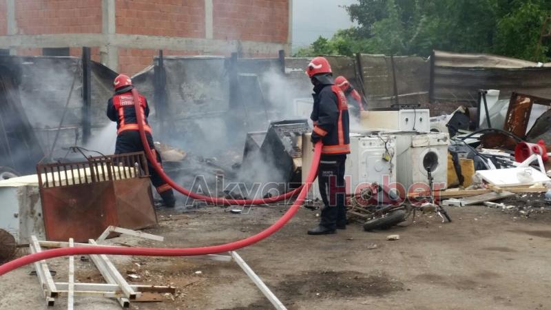 Parsellerde Yangın Çıktı