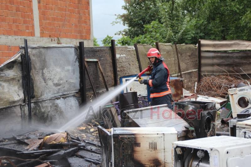 Parsellerde Yangın Çıktı