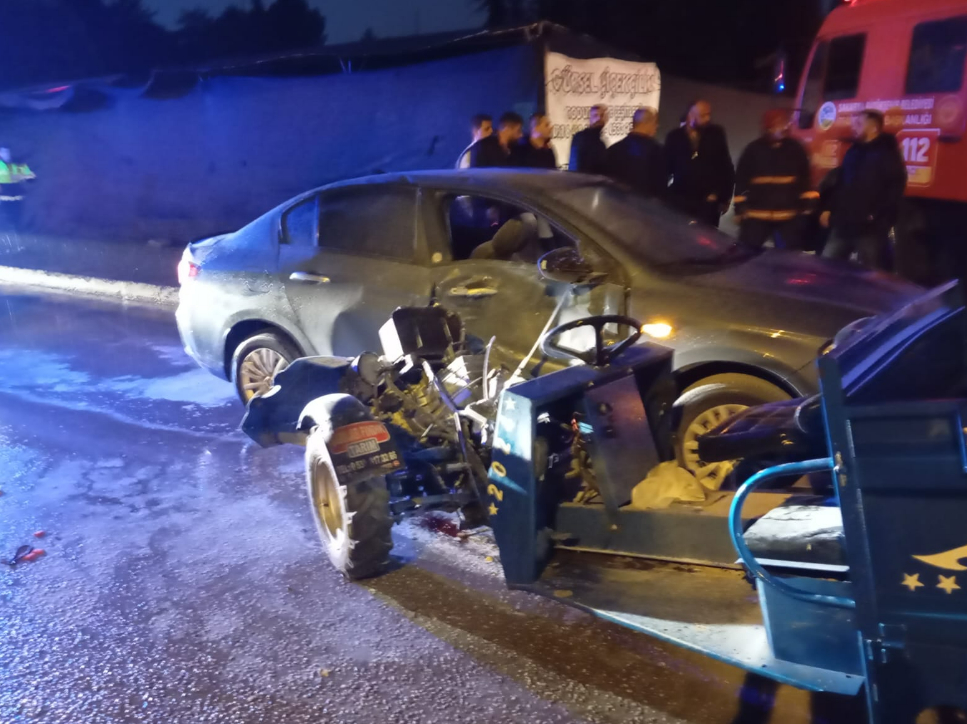 Pat pat ile otomobilin karıştığı kaza: 6 yaralı