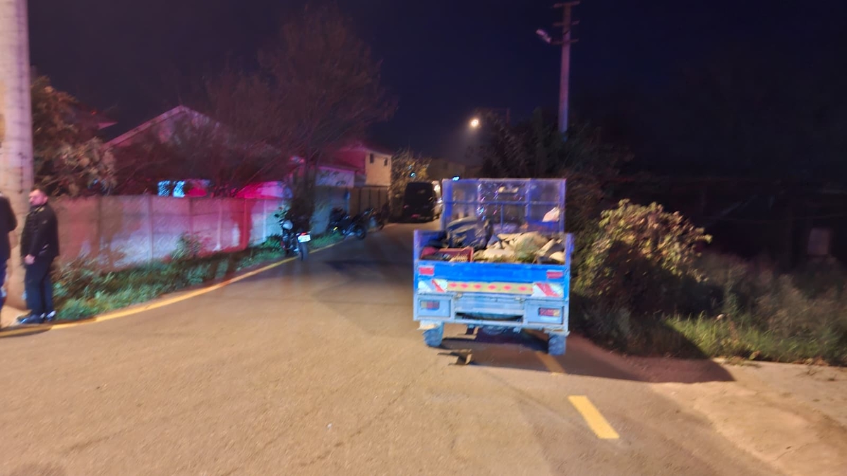 Pat patın çarptığı motosikletli yaralandı