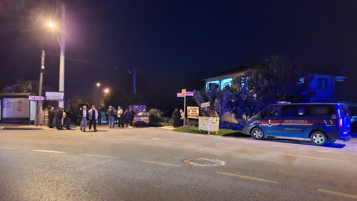 Pat patın çarptığı motosikletli yaralandı