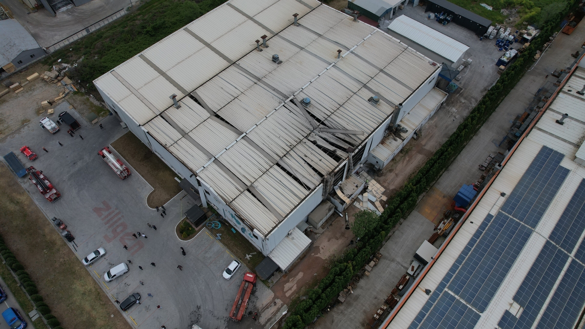 Patlamanın yaşandığı fabrika havadan görüntülendi