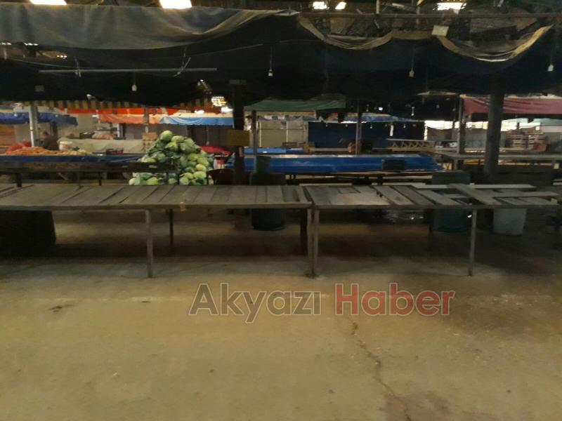 Pazar yerinde Satılık veya Kiralık Tezgahlar 