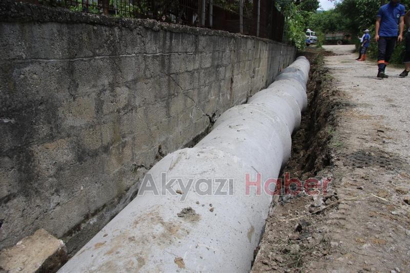 Pazarköy Türbe Sokakta Yağmur Suları Kontrol Altında