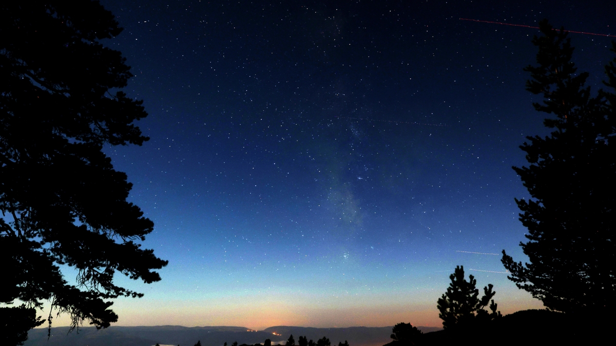 Perseid meteor yağmuru görsel şölene dönüştü