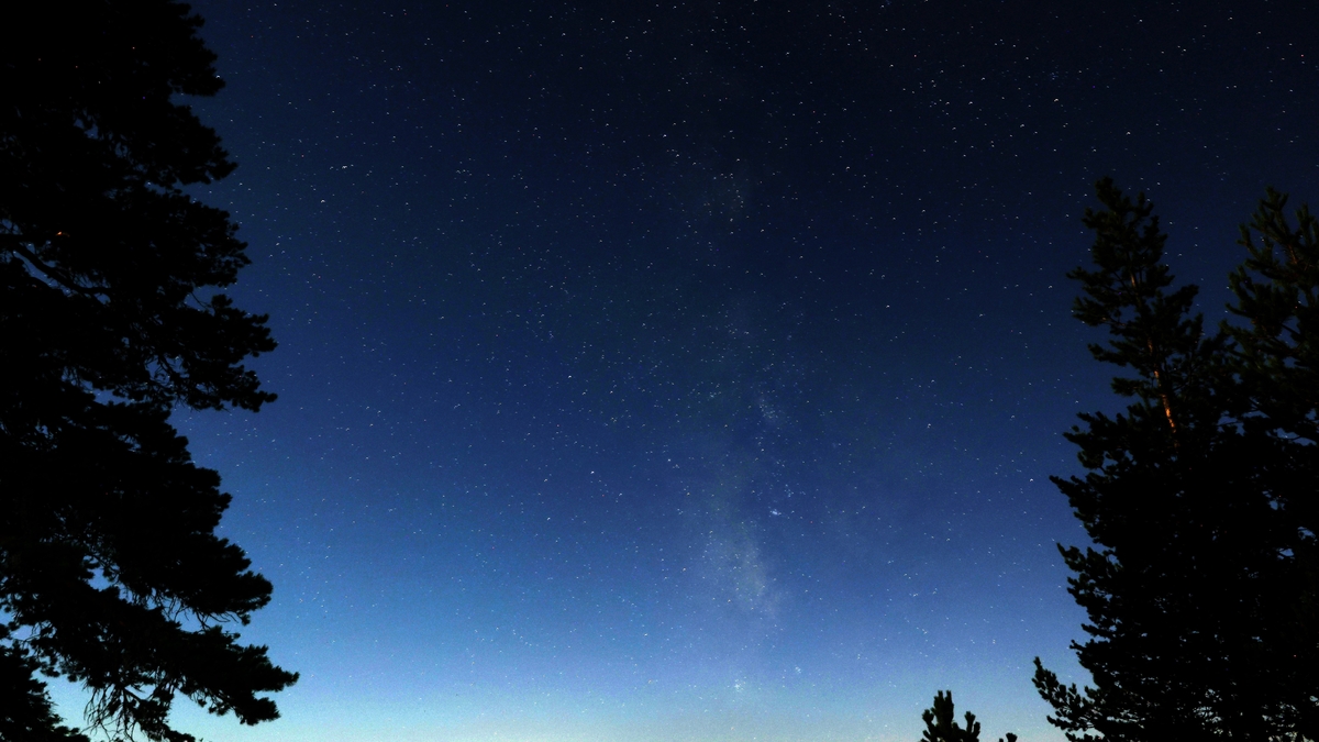 Perseid meteor yağmuru görsel şölene dönüştü