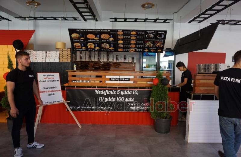Pizza Park Dualarla Açıldı