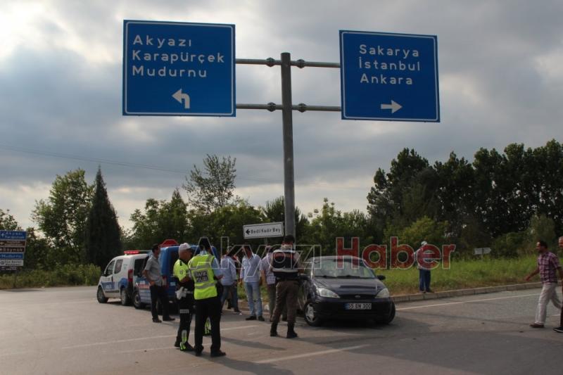 Polis aracı kaza yaptı