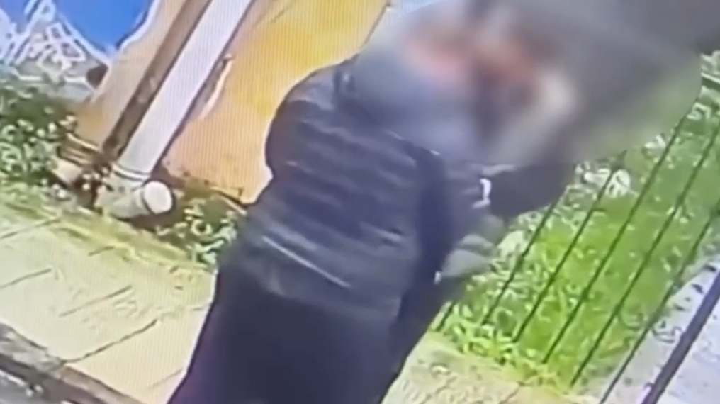 Polis kamerası o anlarda kayıttaydı; Suçüstü yaptılar