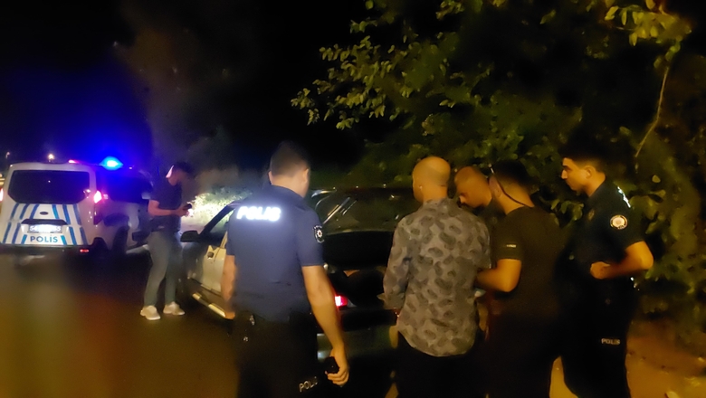 Polis Önünü Kesti, Çalıntı Araçla Kaçış Akyazı’da Sona Erdi!