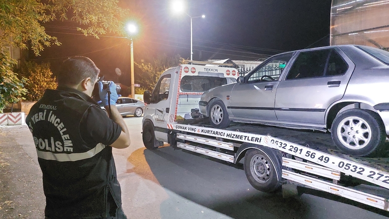 Polis Önünü Kesti, Çalıntı Araçla Kaçış Akyazı’da Sona Erdi!