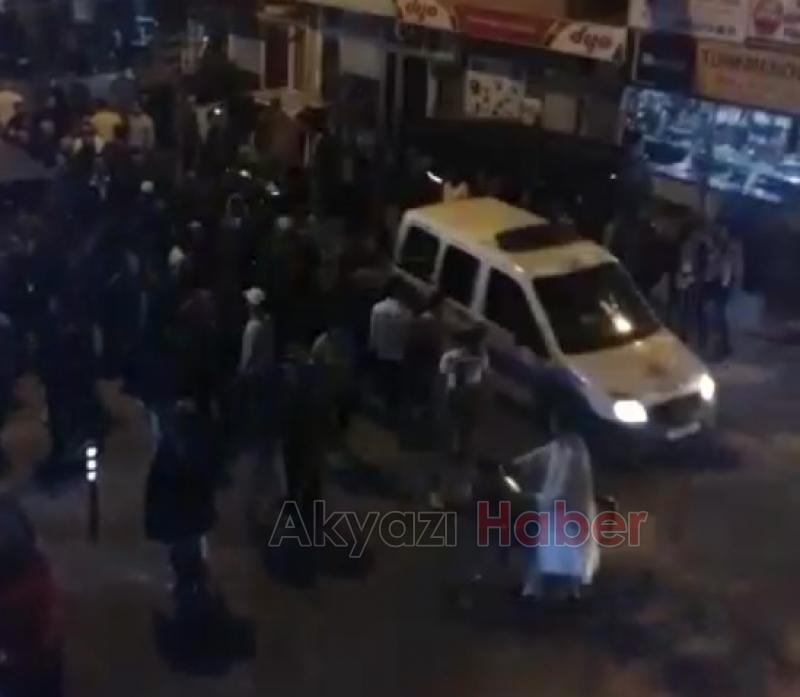 Polis Otosunun Camını Kırdılar