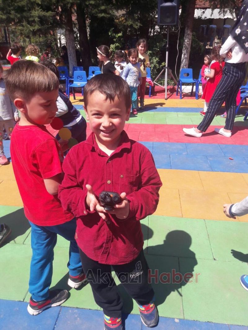 Polislerden Miniklere Trafik Eğitimi