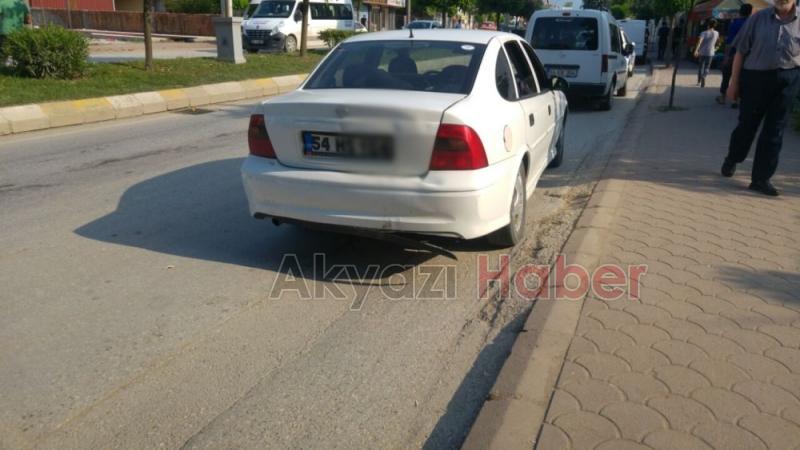 Polisten Kaçan Motosiklet Otomobile Çarptı