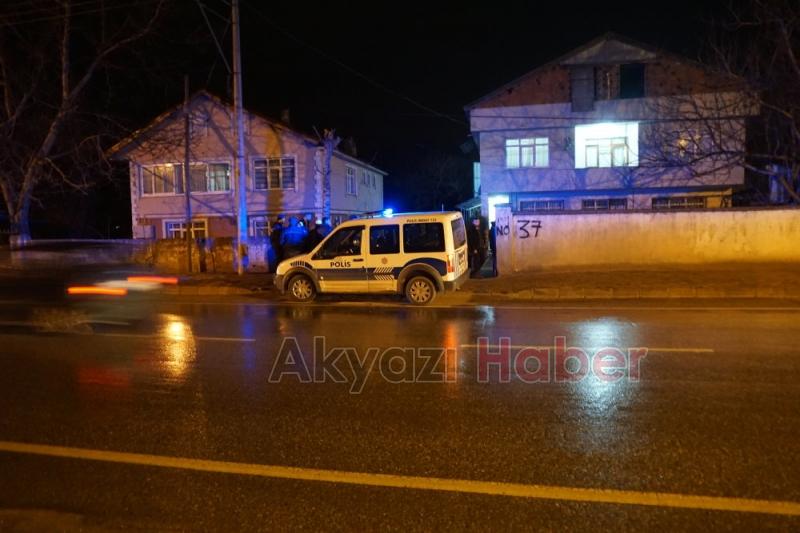 Pompalı Tüfekle Park Halinde Bulunan Hafif Ticari Araca Ateş Edildi