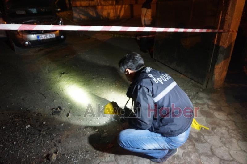 Pompalı Tüfekle Park Halinde Bulunan Hafif Ticari Araca Ateş Edildi