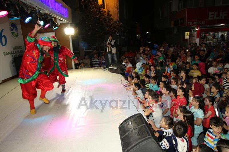  RAMAZAN ETKİNLİKLERİ MOBİL TIRINA AKYAZIDAN BÜYÜK İLGİ