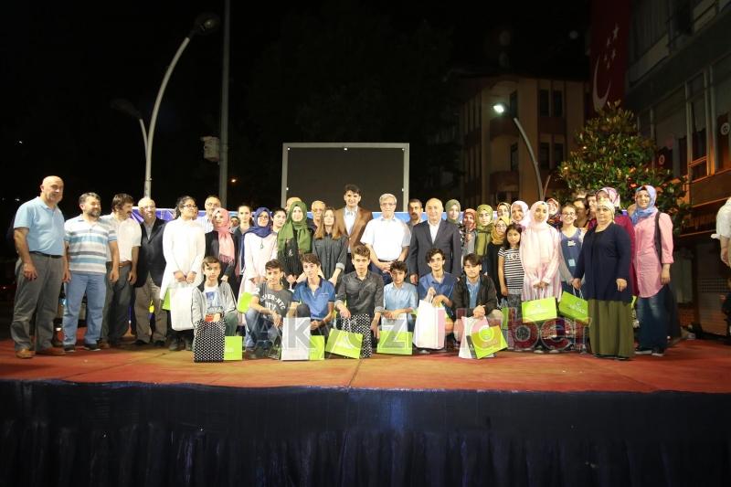 RAMAZAN ETKİNLİKLERİNDE PAYİTAHT ABDÜLHAMİT DİZİSİ OYUNCUSUNA YOĞUN İLGİ 