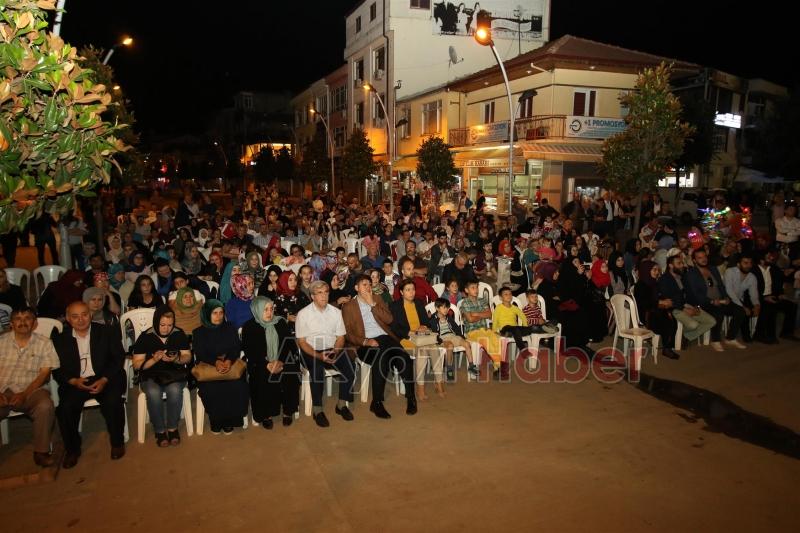 RAMAZAN ETKİNLİKLERİNDE PAYİTAHT ABDÜLHAMİT DİZİSİ OYUNCUSUNA YOĞUN İLGİ 