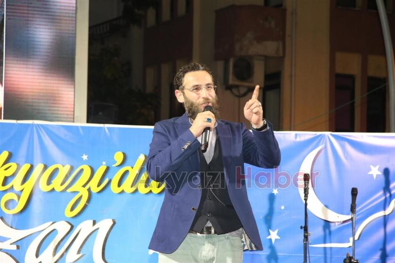 RAMAZAN ETKİNLİKLERİNDE PAYİTAHT ABDÜLHAMİT DİZİSİ OYUNCUSUNA YOĞUN İLGİ 