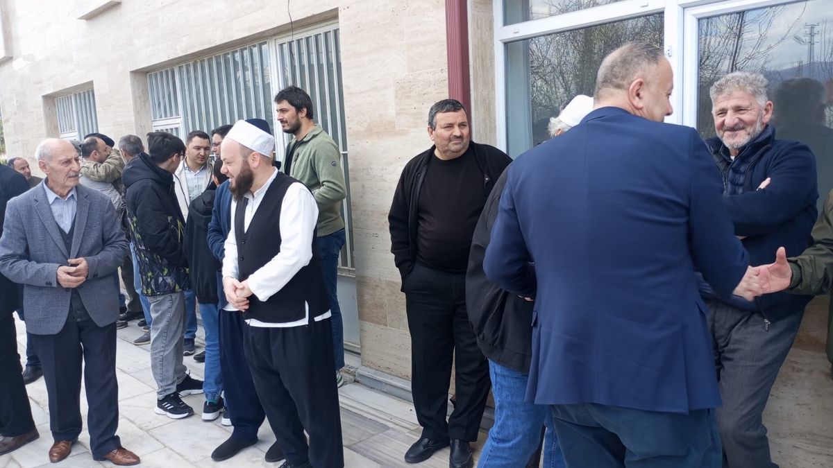 Ramazan Fidan Ebediyete Uğurlandı.