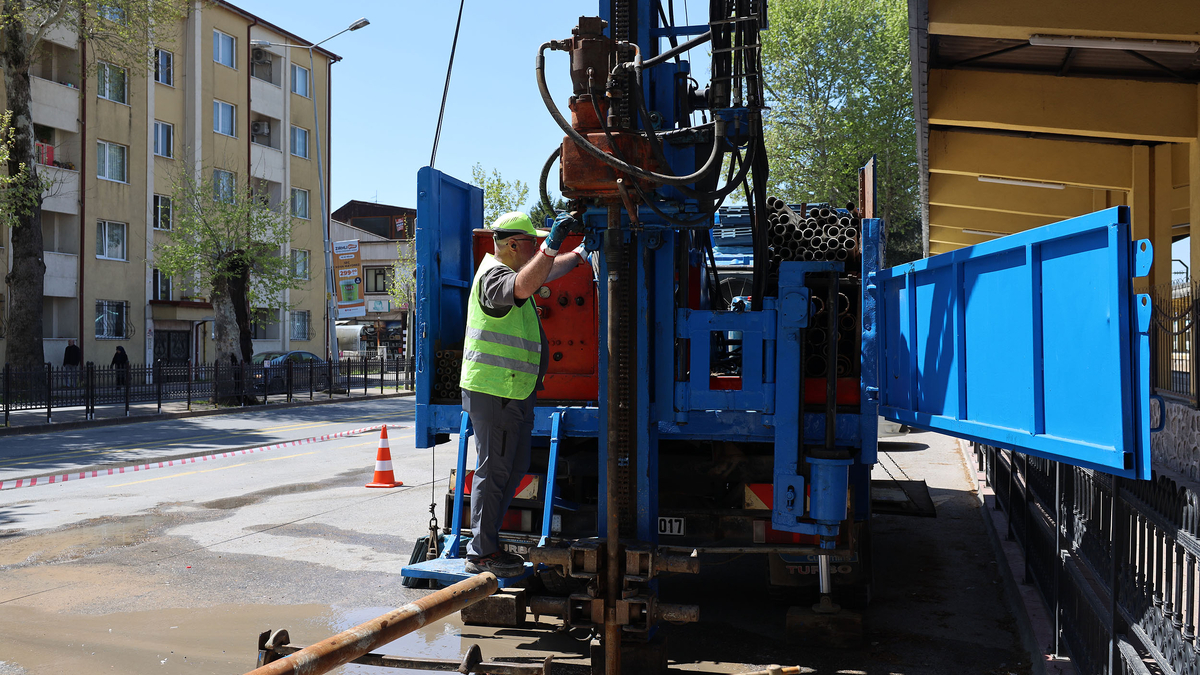 Raylar yer altına alınıyor; Çalışmalar başladı