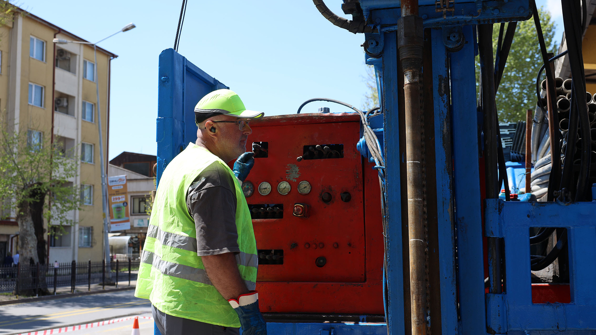 Raylar yer altına alınıyor; Çalışmalar başladı