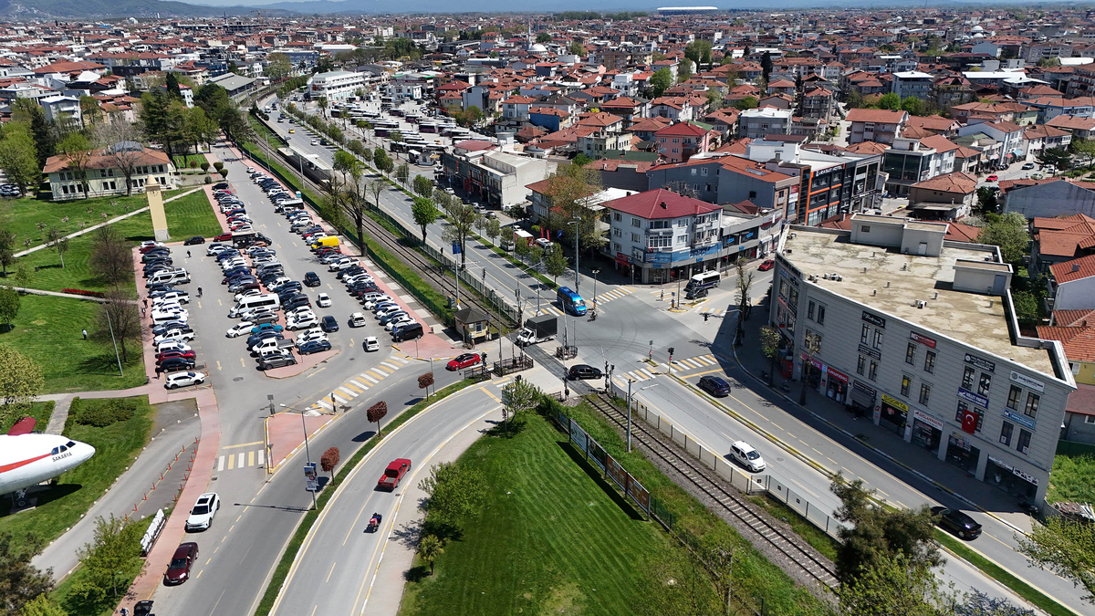 Raylar yer altına alınıyor; Çalışmalar başladı