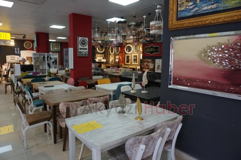 Reha Konseptte Masa Alana Önlük Hediye