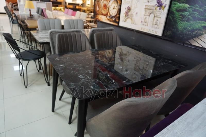 Reha Konseptte Masa Alana Önlük Hediye