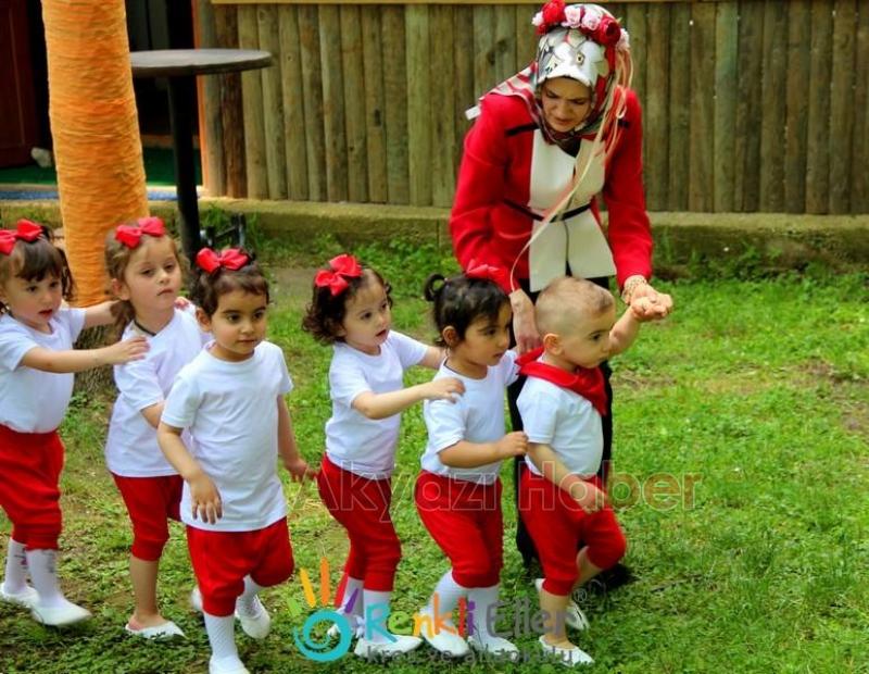 Renkli Eller 2nci Geleneksel Aile Şenlikleri Yapıldı