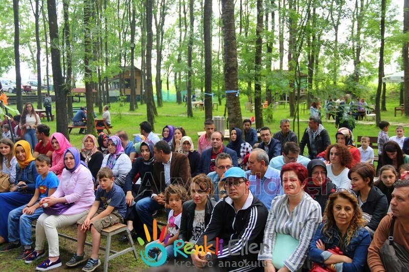 Renkli Eller 2nci Geleneksel Aile Şenlikleri Yapıldı