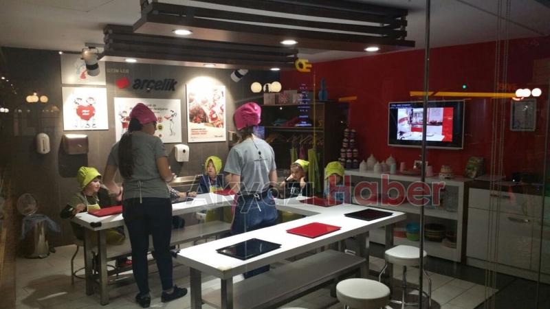 Renkli Eller Kreş İstanbul'u Fethetti