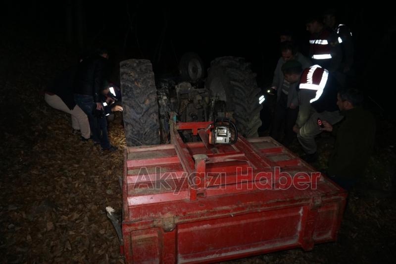 Reşadiye'de Traktör Devrildi