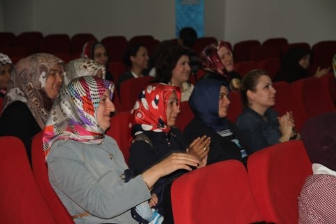 Akyazı Belediyesi ,KOSGEB ve ATSO Girişimci bayanlarla toplantıda bir araya geldi