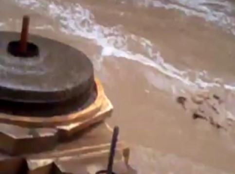 Kuzuluk'ta Tarihi Değirmeni Sel Yıktı