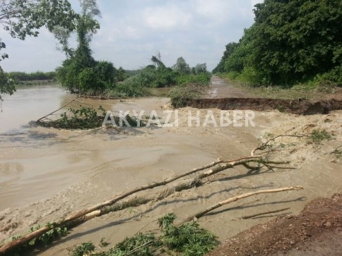 Mudurnu Deresi Bendi Yıktı Yön Değiştirdi. 