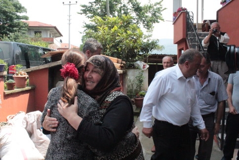 Bakan Ayşenur İslam Akyazı'da