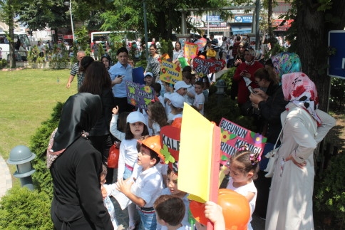 İlçe Merkezinde Renkli Görüntüler 