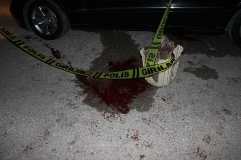 Düğünde Silahla Vurularak Yaralandı