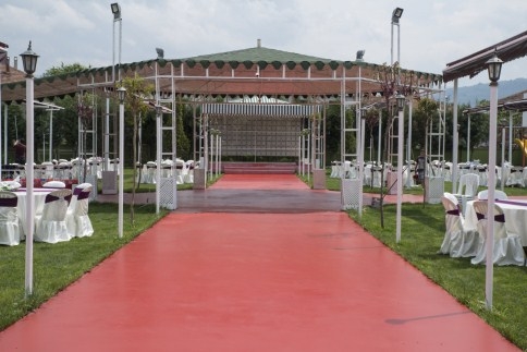 Özel Kır Bahçemizle Hizmetinizdeyiz