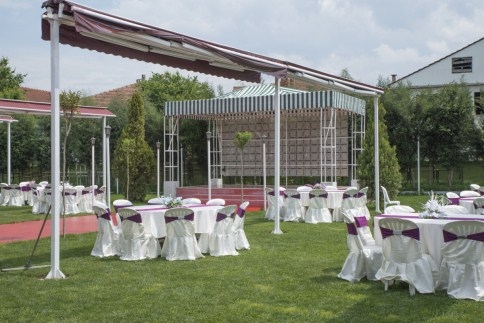 Özel Kır Bahçemizle Hizmetinizdeyiz