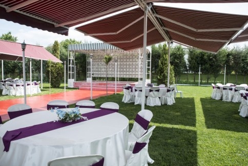 Özel Kır Bahçemizle Hizmetinizdeyiz