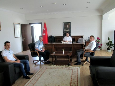 Nede Olsa Akyazılı. MOBESEYE DESTEK İÇİN GELDİ