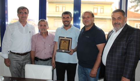 Gözde Pizza Başarılı Güreşçileri Ağırladı