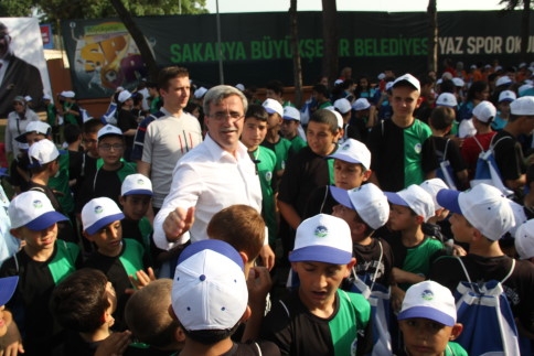 Yaz Spor Okulları Törenle Açıldı