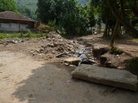 Akyazı Belediyesi Teknik Ekipleri Dört Koldan Sel'in Yaralarını Sarıyor