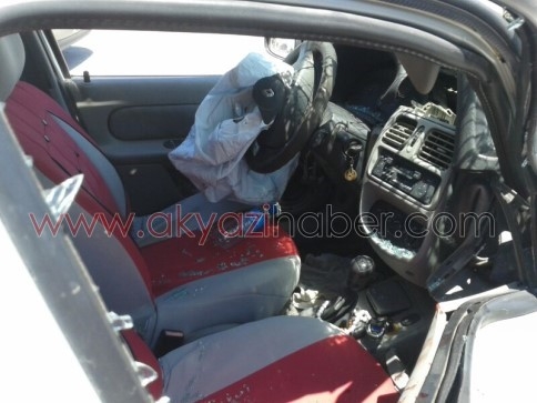 Hastane Önünde Trafik Kazası 1 Yaralı