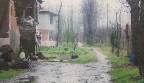 Evinin Yolunun Açılmasını İstedi 