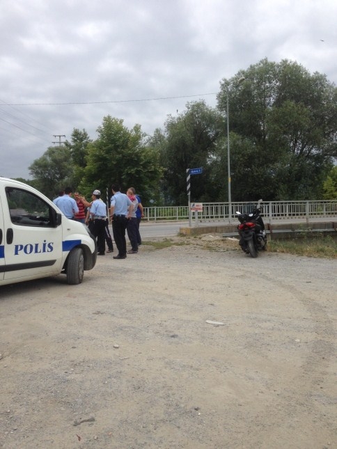 Yeni Motosikletiyle Kaza Yaptı